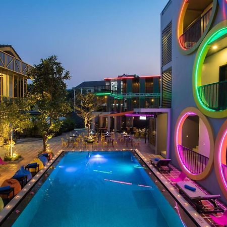 White Rabbit Hostel Siem Reap Exterior photo