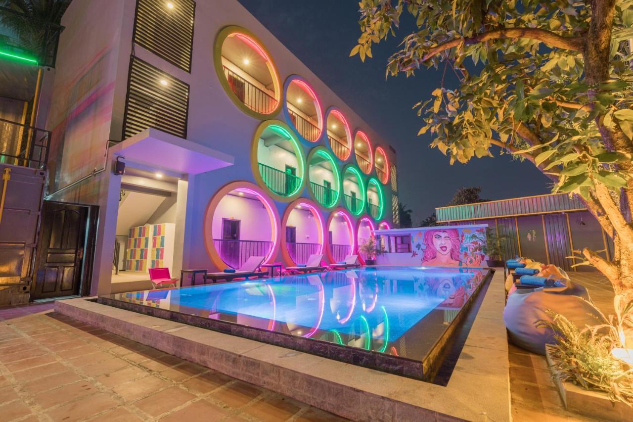 White Rabbit Hostel Siem Reap Exterior photo