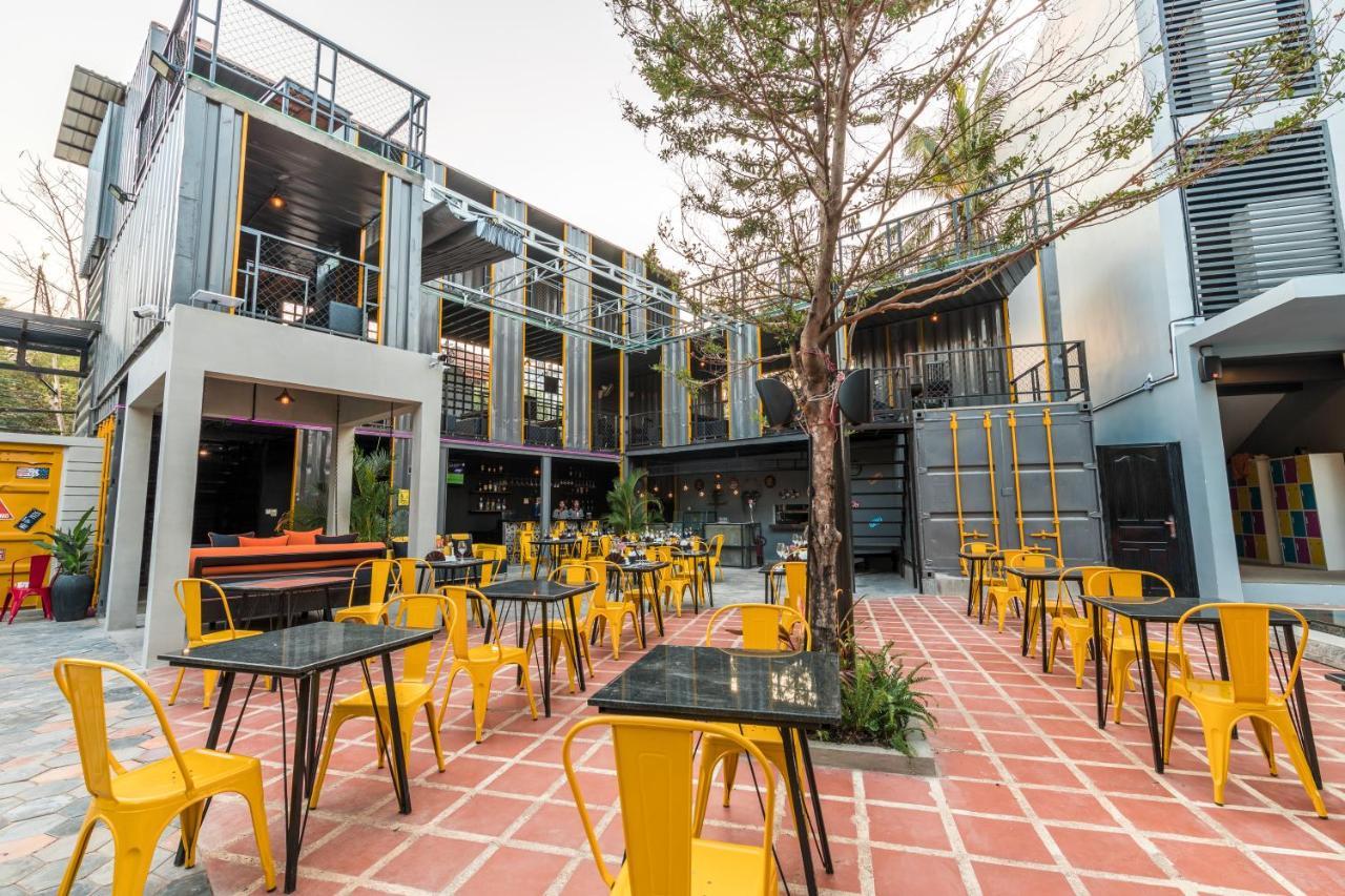White Rabbit Hostel Siem Reap Exterior photo