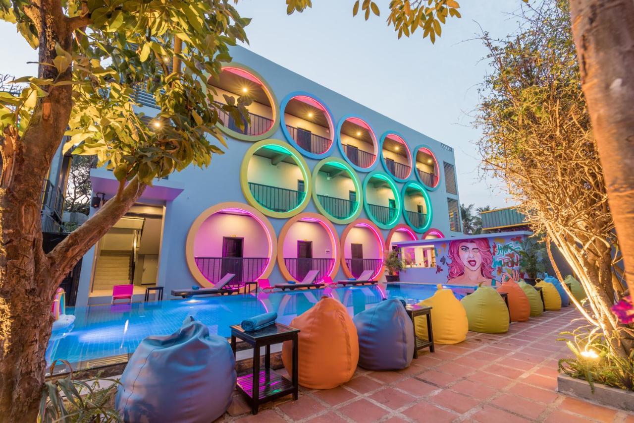 White Rabbit Hostel Siem Reap Exterior photo