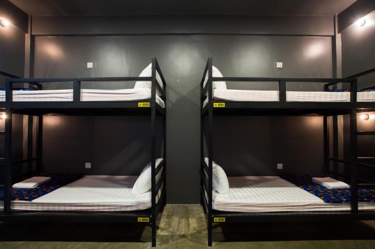 White Rabbit Hostel Siem Reap Exterior photo