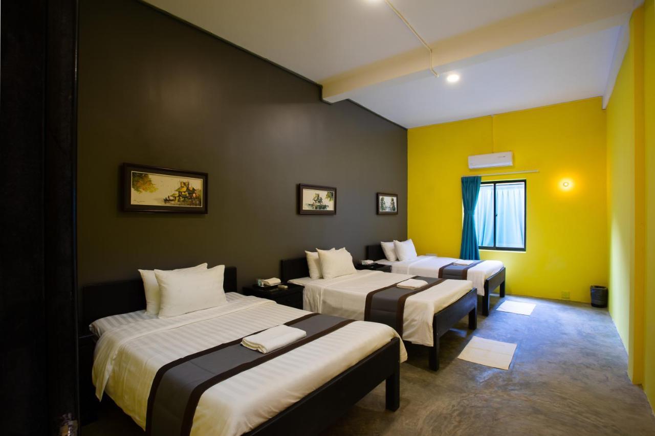 White Rabbit Hostel Siem Reap Exterior photo