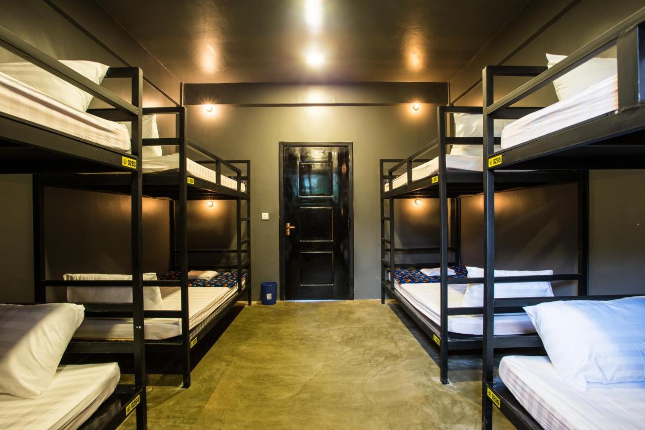 White Rabbit Hostel Siem Reap Exterior photo