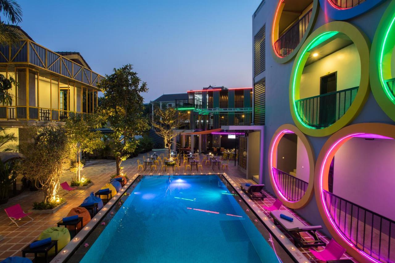 White Rabbit Hostel Siem Reap Exterior photo