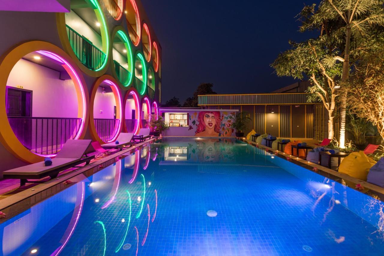 White Rabbit Hostel Siem Reap Exterior photo