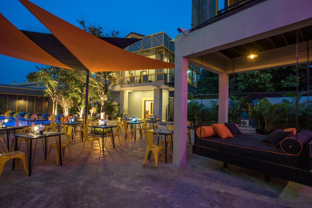 White Rabbit Hostel Siem Reap Exterior photo